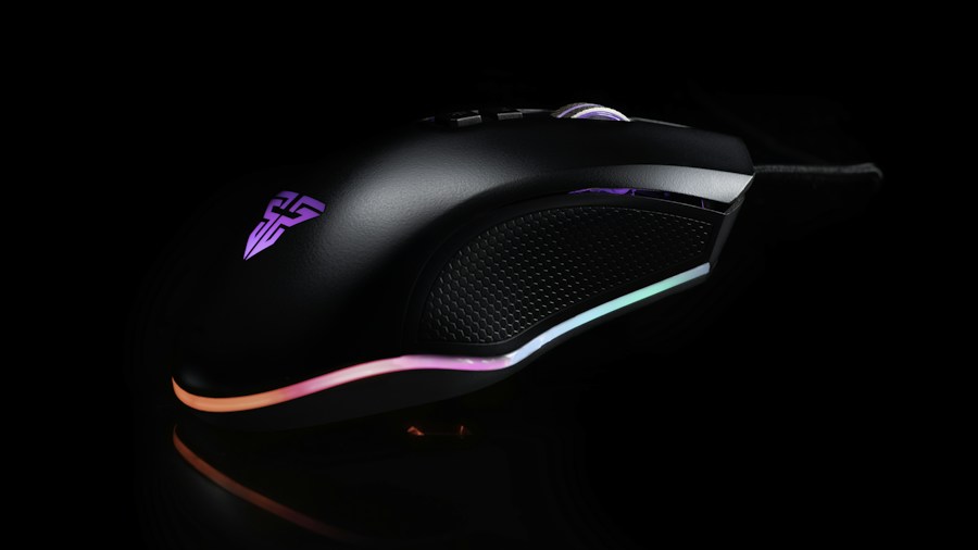 Budget Gaming Mouse with 8000Hz Polling Hits Shelves: What Shoppers Need to Know 1 close-up precision gaming mouse button