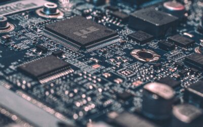 Builder Assembles Server Farm from Landfill E-Waste Finds