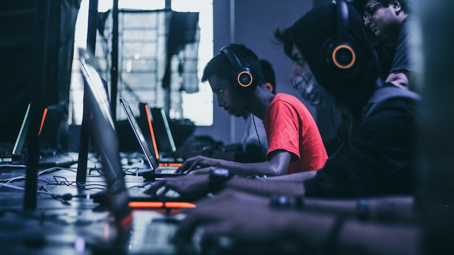 Windows Update Breaks Multiplayer Games: What Gaming PC Buyers Need to Know 2 gamer troubleshooting PC problem