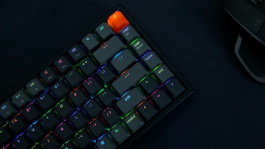 Logitech G Pro X3 Superstrike Arrives: Why Early Buyers Should Know About The Upgrade 2 gaming keyboard and mouse closeup