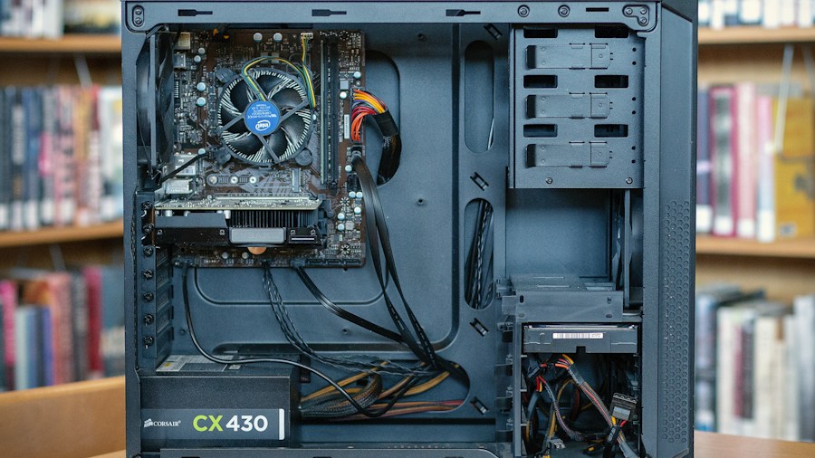 High Performance Gaming PC for $2,299 Offers Best CPU and Top Graphics Card Together 1 gaming PC components hardware inside