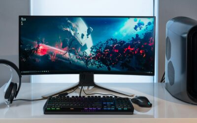 Smartphone Gets Desktop Coolers, Becomes Gaming PC