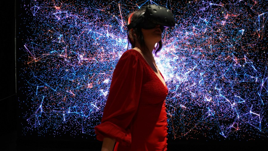 mixed reality digital display