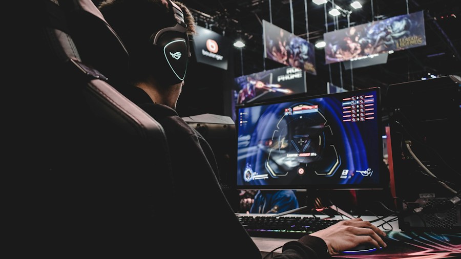Intel Z990 Motherboards Start Shipping: What Shoppers Need to Know 2 overclocking gaming computer setup
