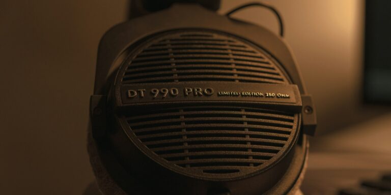 professional listening studio headphones