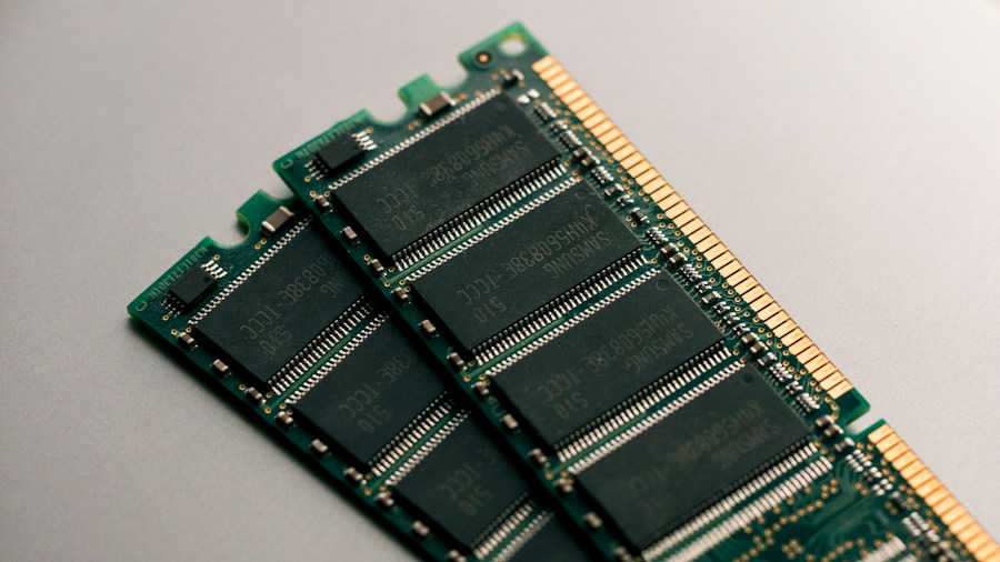 Gigabyte Revives DDR4 Option for Budget PC Builders with PCIe 5.0 Motherboard 1 RAM memory modules installation