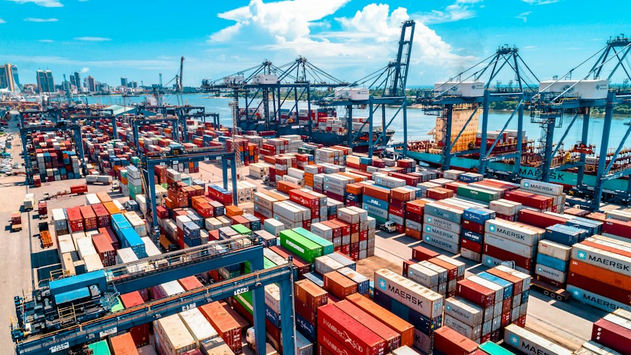 GPU Truck Heist Fails: What This Means for Shoppers and Supply Chain Security 2 shipping container tracking warehouse