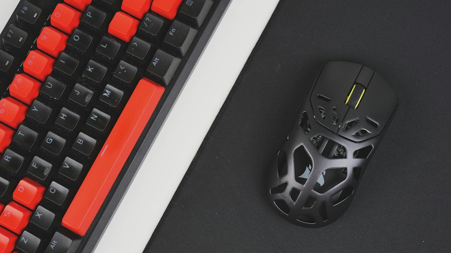 7 Tips to Choose the Right Gaming Headset for Your Setup and Style 2 streamer at gaming station