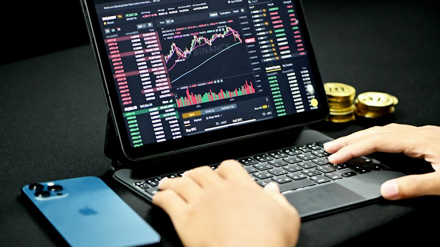 trading electronics devices