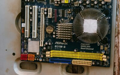 Wozniak-Signed Apple 1 Motherboard Hits Auction Block