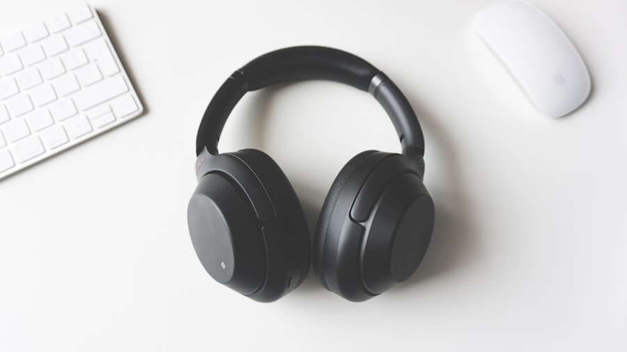 Samsung Prepares New Over-Ear Headphones to Challenge Apple and Rivals What Shoppers Need to Know 2 wireless headphones testing review